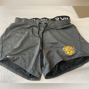 nike mizzou shorts never worn
